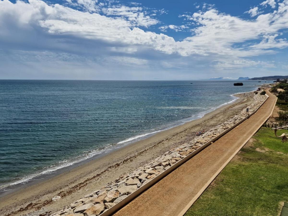 Appartement Beachfront, Top Floor Corner 2-Bed, Estepona Paseo Extérieur photo