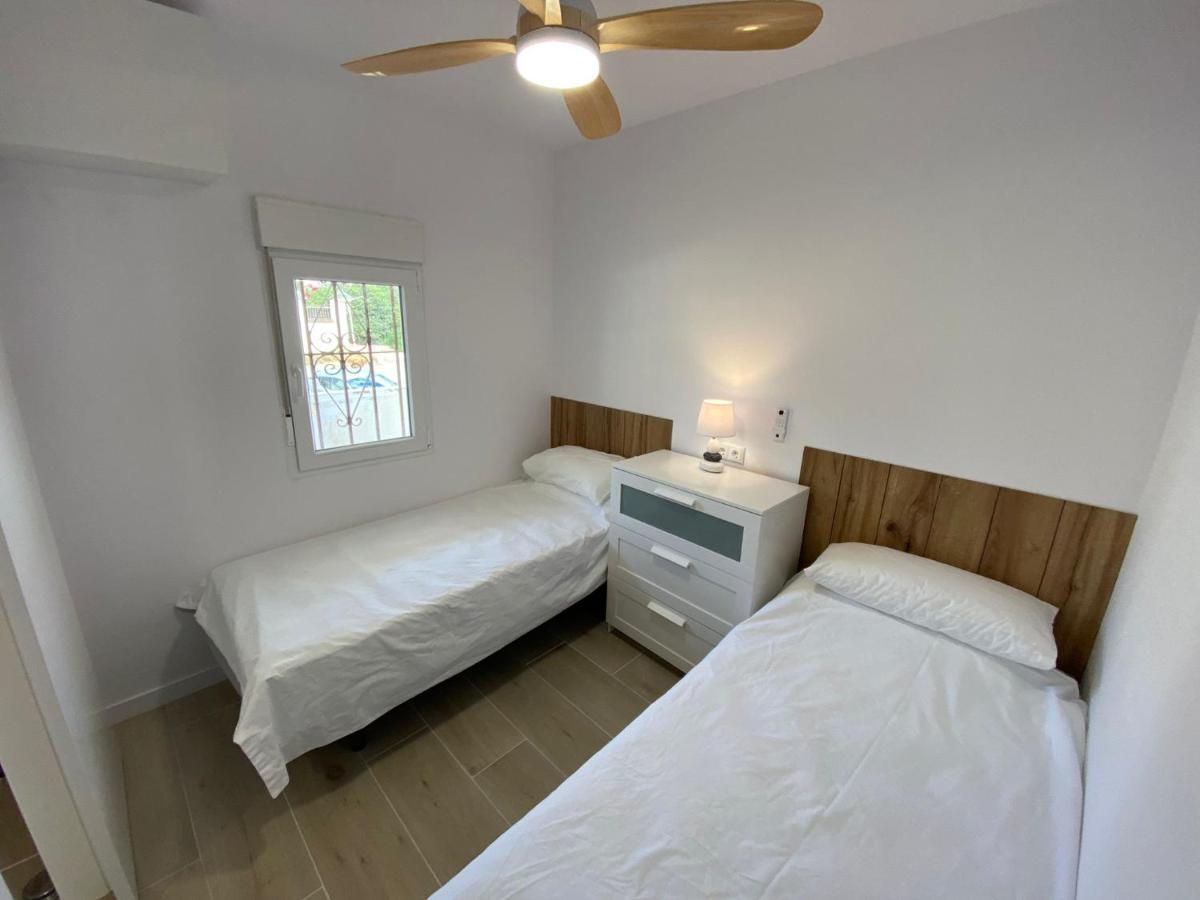 Appartement Beachfront, Top Floor Corner 2-Bed, Estepona Paseo Extérieur photo