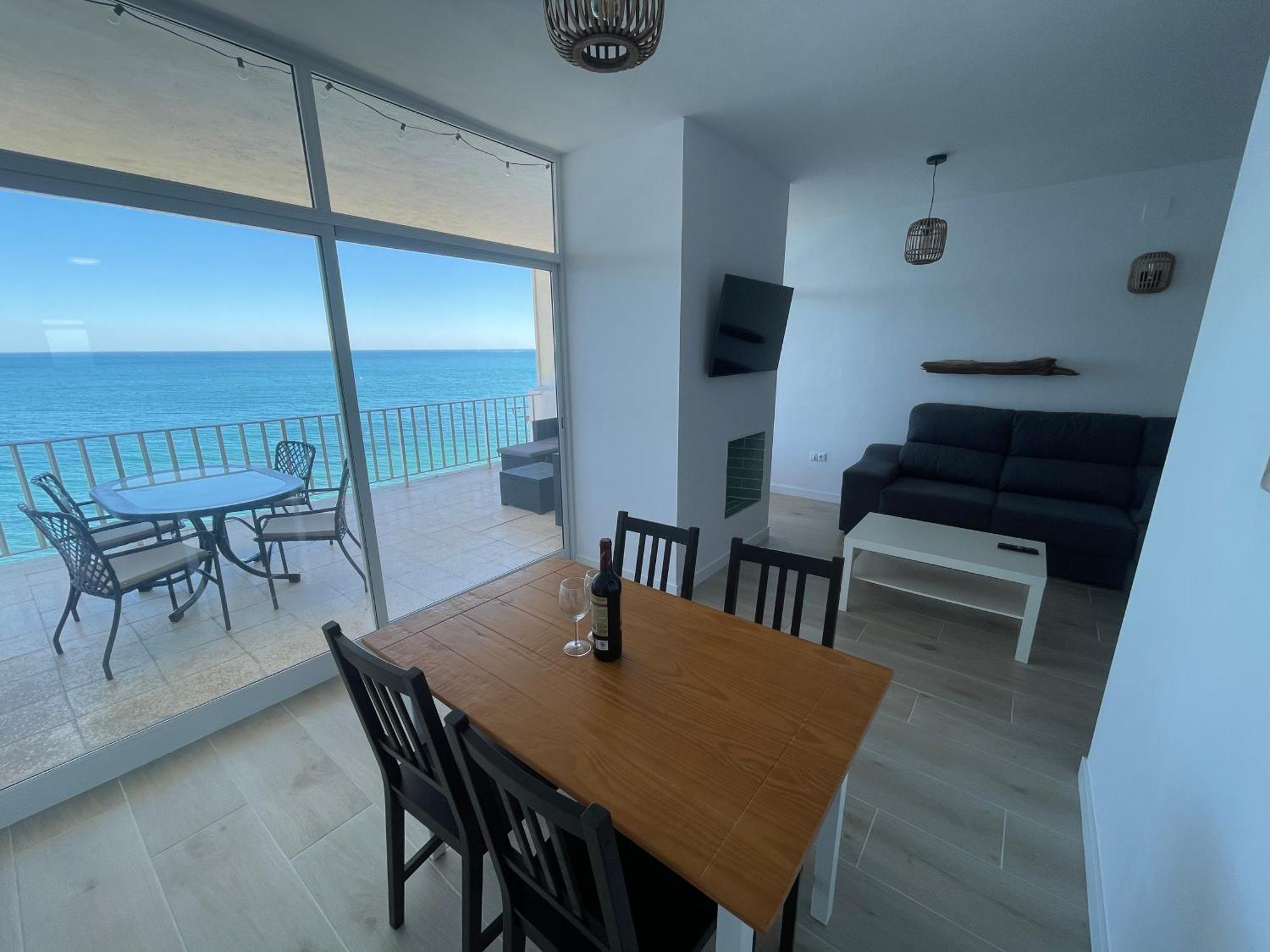 Appartement Beachfront, Top Floor Corner 2-Bed, Estepona Paseo Extérieur photo